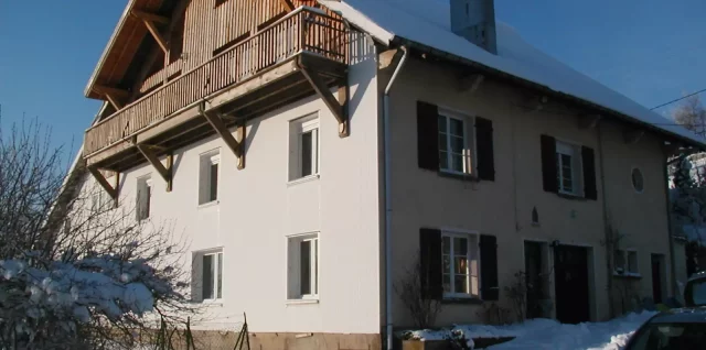 Gîte Jonquilles, façades Est et Sud