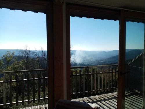 Baies vitrées du Balcon du gîte Bleuets