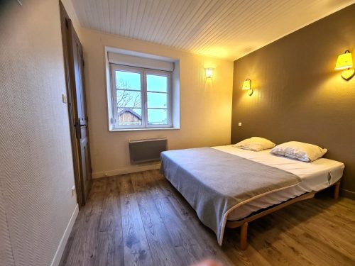 Gite Brimbelles, chambre 1